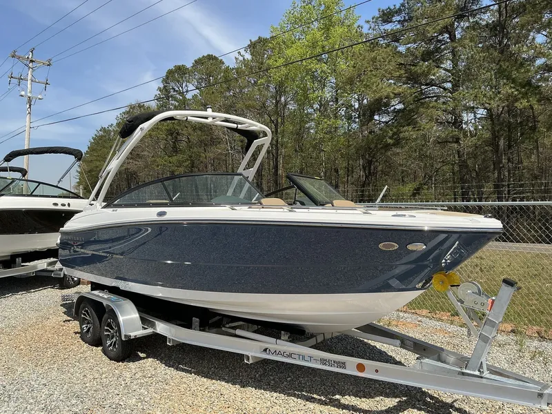 Slide: The Image of Monterey 218SS Super Sport 2025 - 2