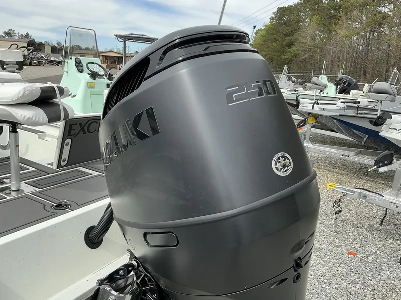 Slide: The Image of Excel 230 Bay Pro 2025 - 16