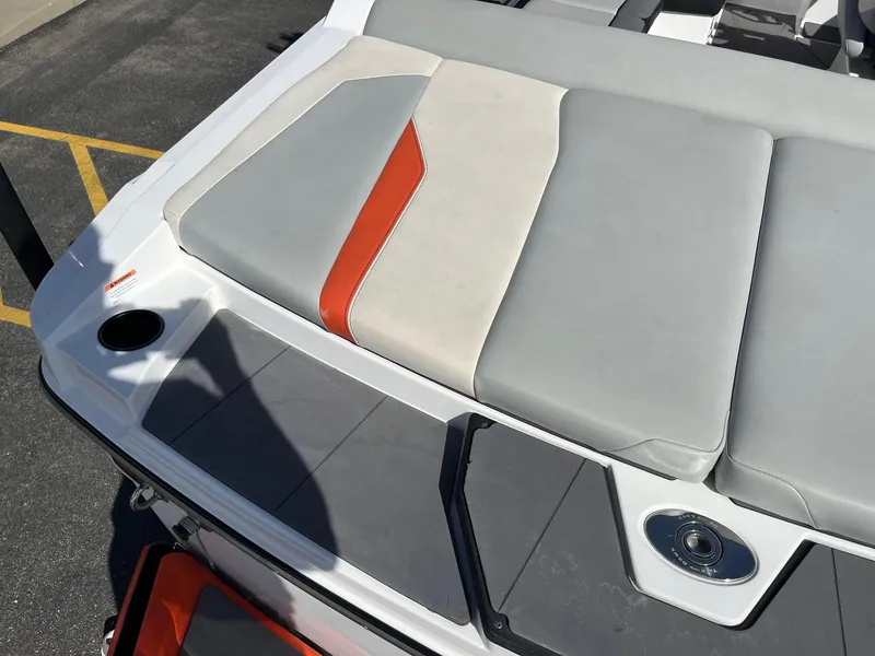 Slide: The Image of Axis Wake Research T220 2022 - 19