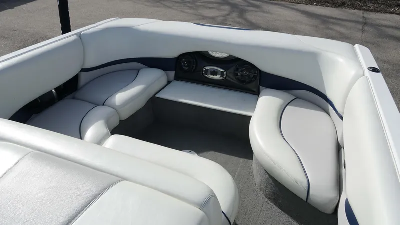 Slide: The Image of Malibu Sunsetter 21XTI 2005 - 11