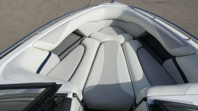 Slide: The Image of Malibu Sunsetter 21XTI 2005 - 14