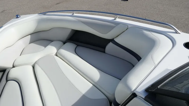 Slide: The Image of Malibu Sunsetter 21XTI 2005 - 16