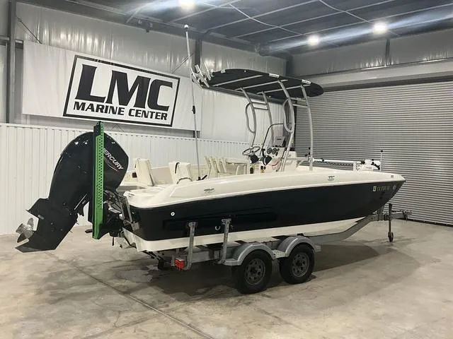 Slide: The Image of 2021 Bayliner T21BAY boat on trailer at LMC Marine Center. - 4