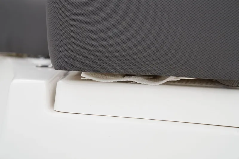 Slide: The Image of Tahoe 185 S 2025 - 62