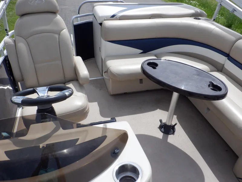 Slide: The Image of Harris Cruiser 240 2013 - 51