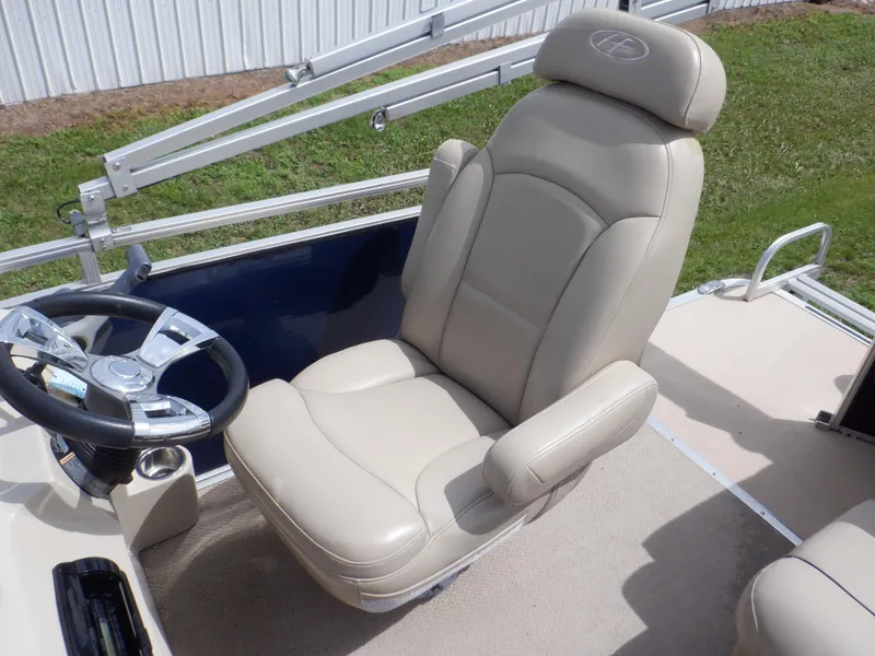 Slide: The Image of Harris Cruiser 240 2013 - 53