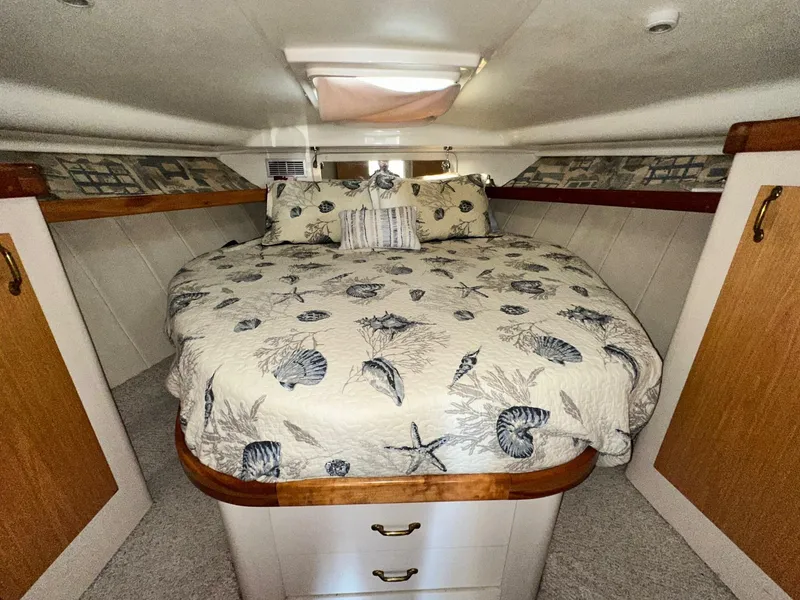 Slide: The Image of Mainship 40 Sedan Bridge 1996 - 50