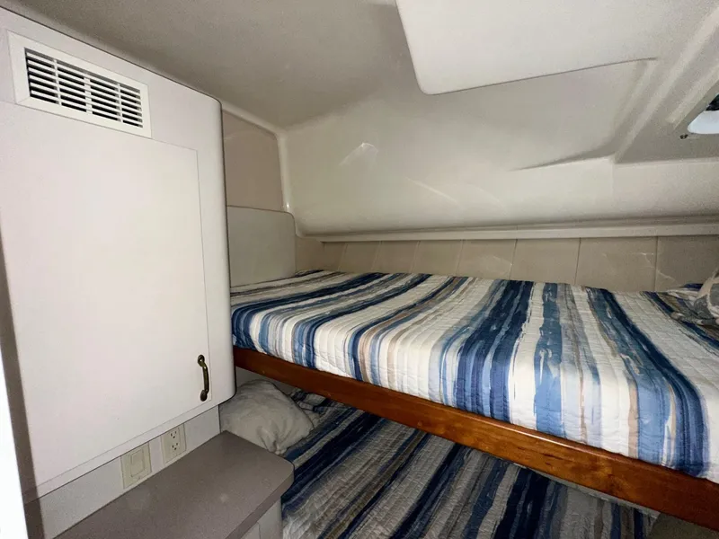 Slide: The Image of Mainship 40 Sedan Bridge 1996 - 61