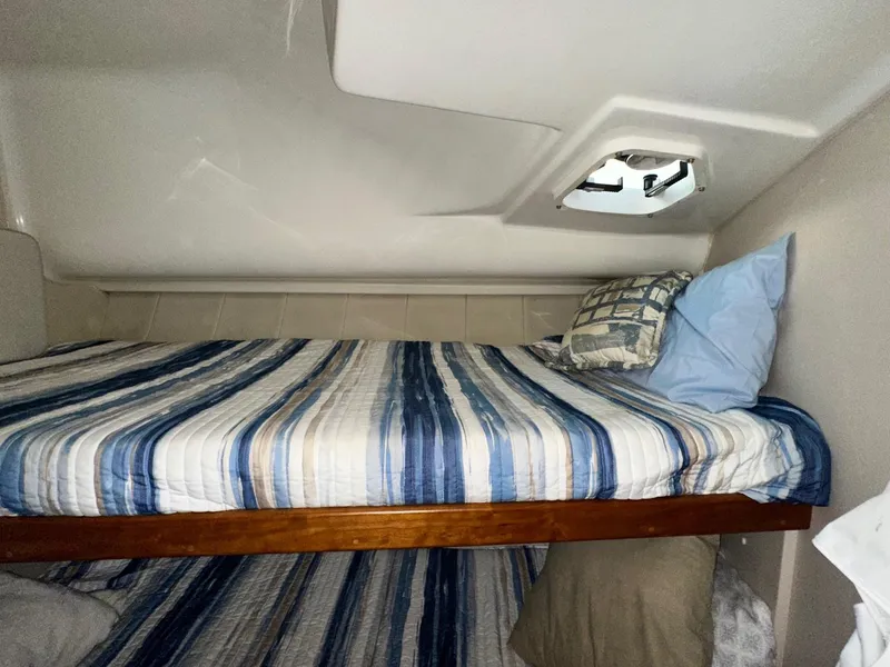 Slide: The Image of Mainship 40 Sedan Bridge 1996 - 62