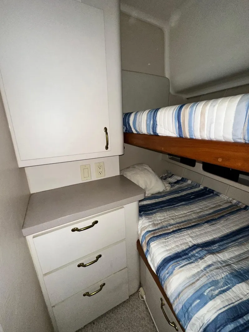 Slide: The Image of Mainship 40 Sedan Bridge 1996 - 64