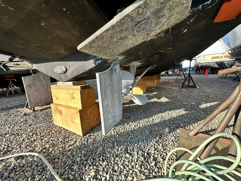 Slide: The Image of Mainship 40 Sedan Bridge 1996 - 70