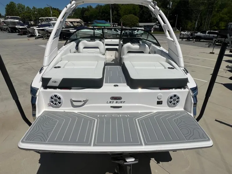 Slide: The Image of Regal LS2 Surf Ultimate 2025 - 7