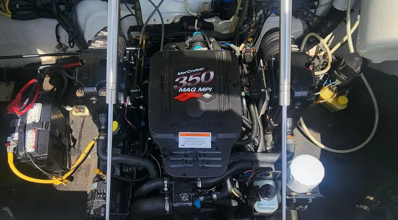 Slide: The Image of 2008 Crownline 240LS boat engine, MerCruiser 350 MAG MPI, detailed view. - 15