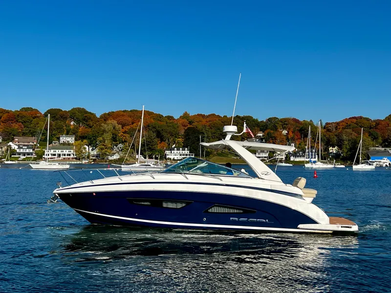 Slide: The Image of Regal 33 Express 2018 - 54