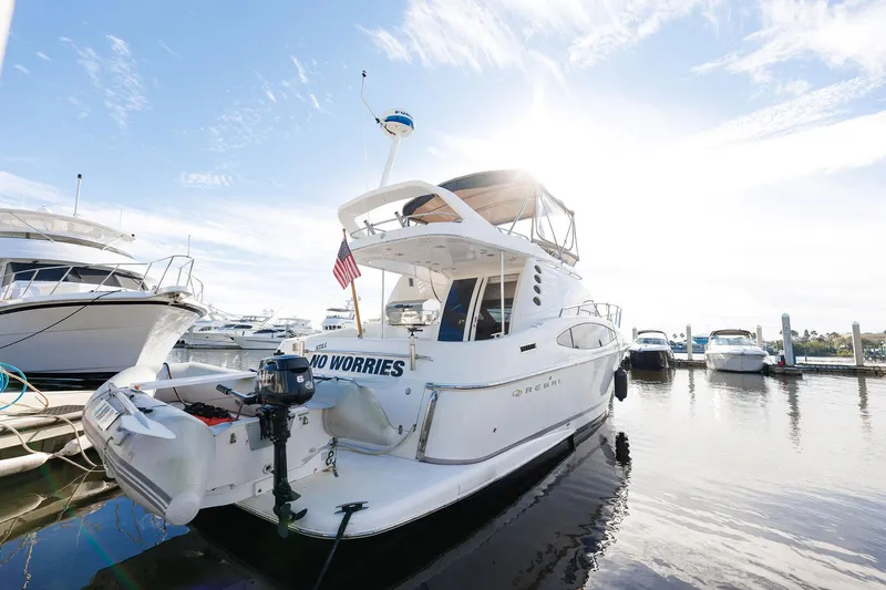 Slide: The Image of Regal Commodore 3880 2003 - 58