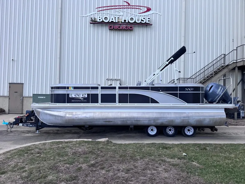 Slide: The Image of Bennington 23SSRX Express Tri 2020 - 1