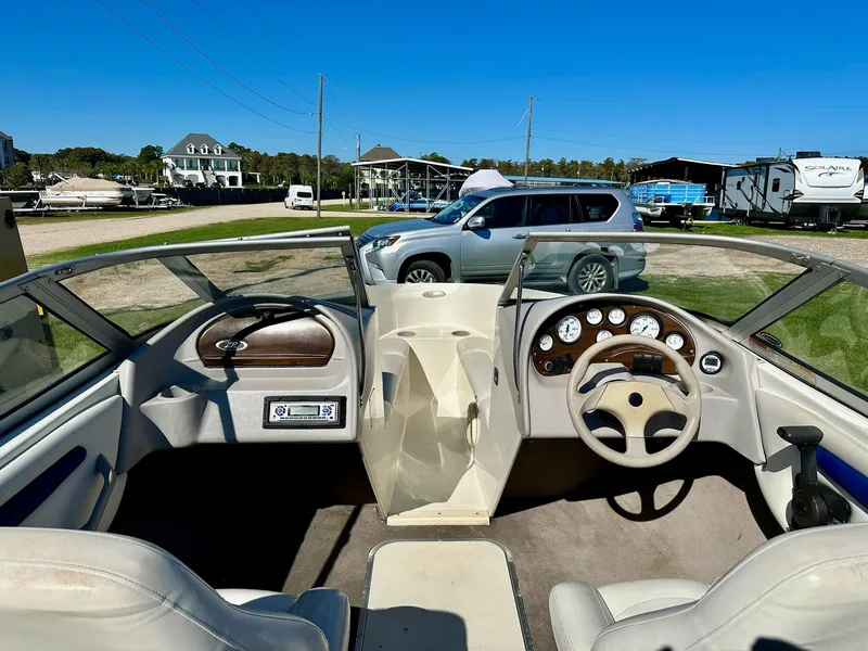 Slide: The Image of Stingray RX 180 2004 - 12