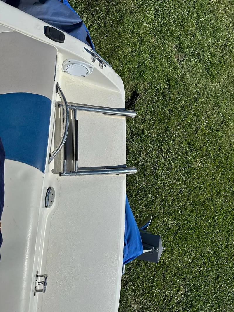 Slide: The Image of Stingray RX 180 2004 - 18