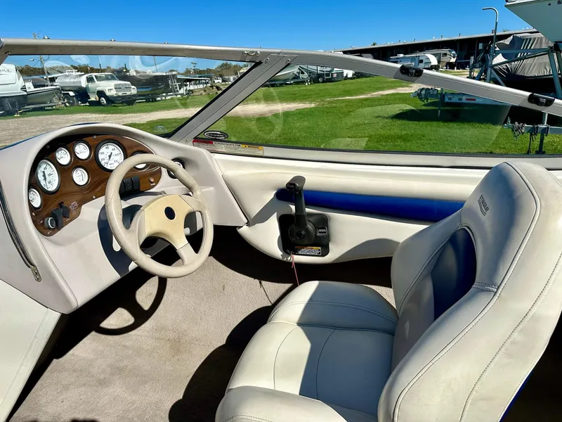 Slide: The Image of Stingray RX 180 2004 - 7