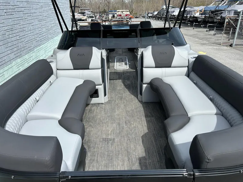 Slide: The Image of 2025 Avalon 2585 Catalina Quad Lounger with Shift Windshield, featuring spacious seating and modern design. - 5