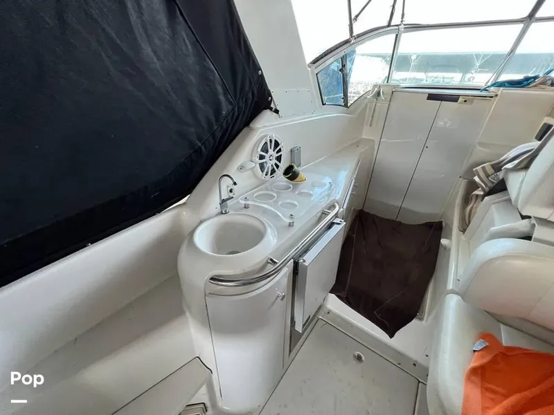 Slide: The Image of 1997 Carver 310 Express for sale in Bloomington, IN - 21