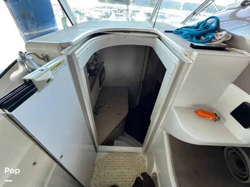 Slide: The Image of 1997 Carver 310 Express for sale in Bloomington, IN - 32