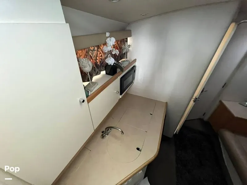 Slide: The Image of 1997 Carver 310 Express for sale in Bloomington, IN - 34