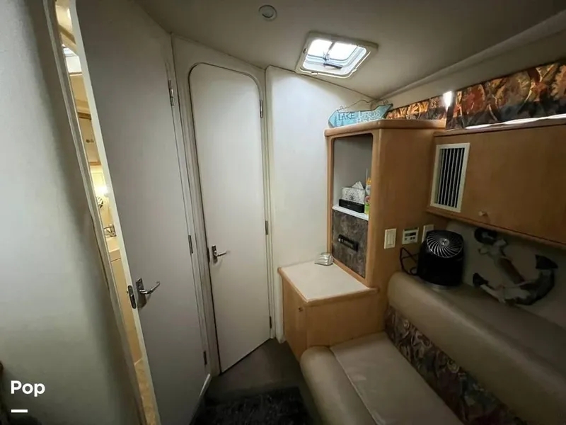 Slide: The Image of 1997 Carver 310 Express for sale in Bloomington, IN - 39