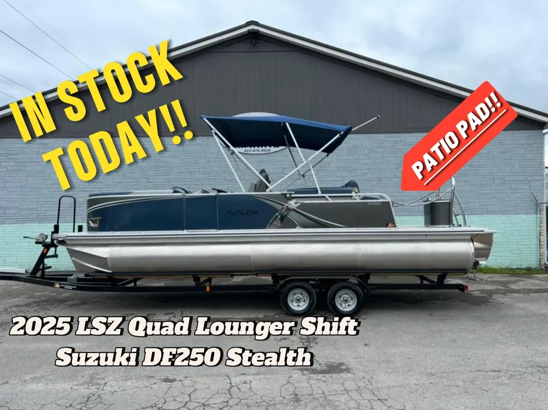 The Image of 2025 Avalon LSZ 2585 Quad Lounger Shift pontoon boat in stock, featuring Suzuki DF250 Stealth. - 1