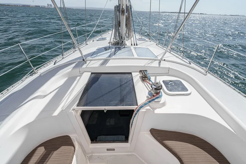 Slide: The Image of Sailing on a 1992 Morgan 45 Catalina yacht, open sea view, sunny day. - 29