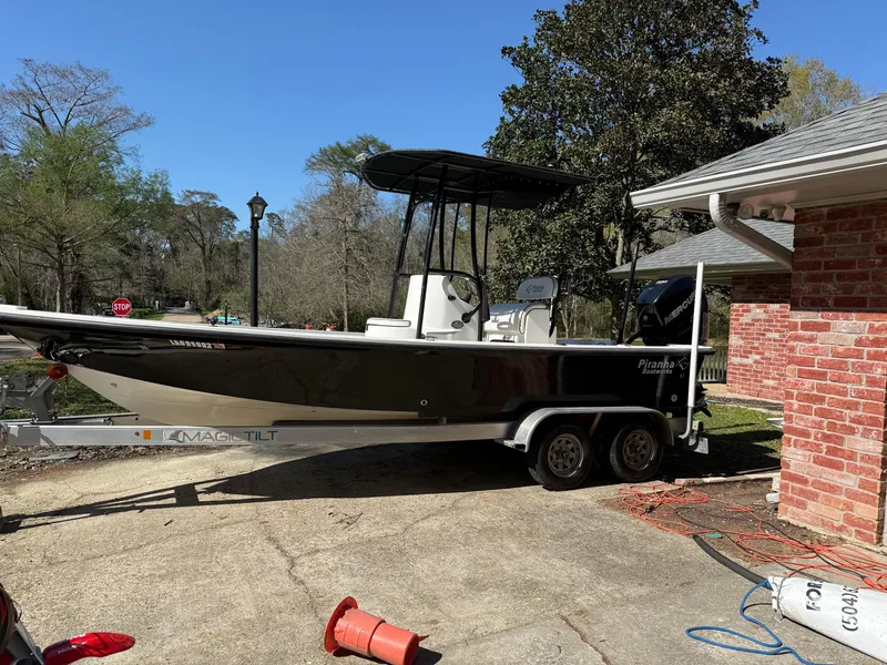 Slide: The Image of Piranha Casador B2200 2018 - 2