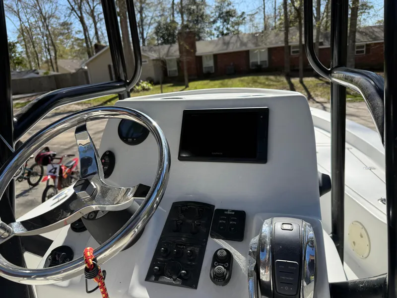 Slide: The Image of Piranha Casador B2200 2018 - 5