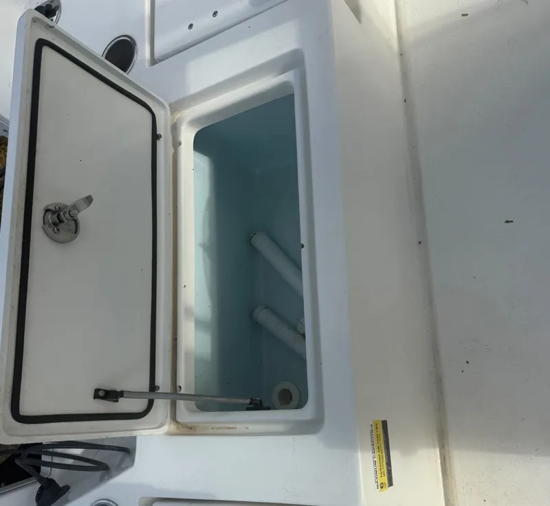 Slide: The Image of Piranha Casador B2200 2018 - 6