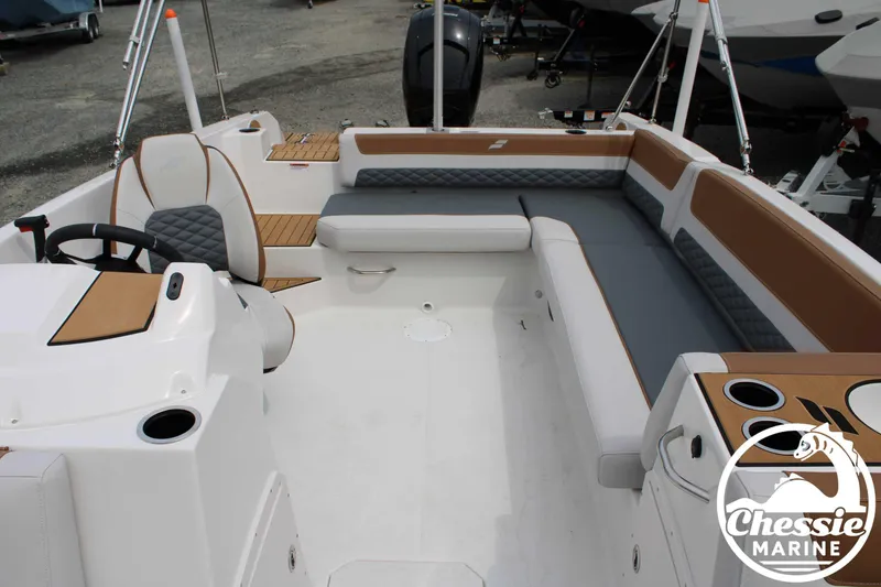 Slide: The Image of Starcraft SVX 211 OB 2025 - 8