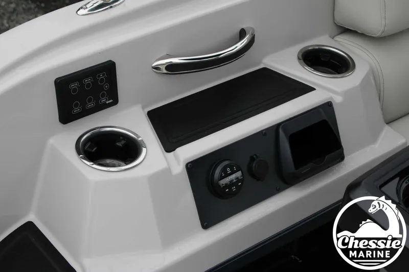 Slide: The Image of Starcraft RX 25 DL 2025 - 9