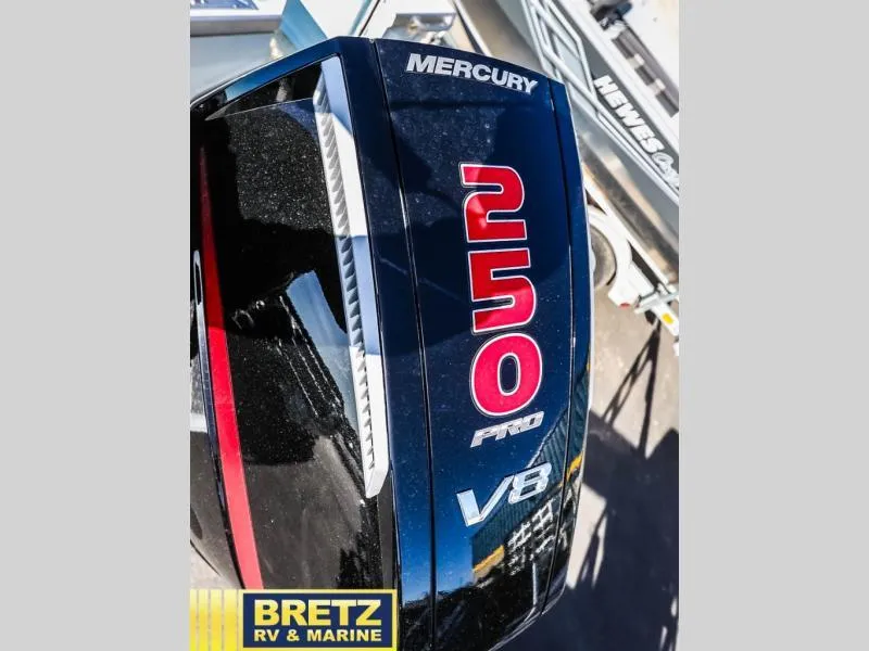 Slide: The Image of Mercury 250 Pro V8 engine on 2024 Sea Runner 210 SRET boat at Bretz RV & Marine. - 8