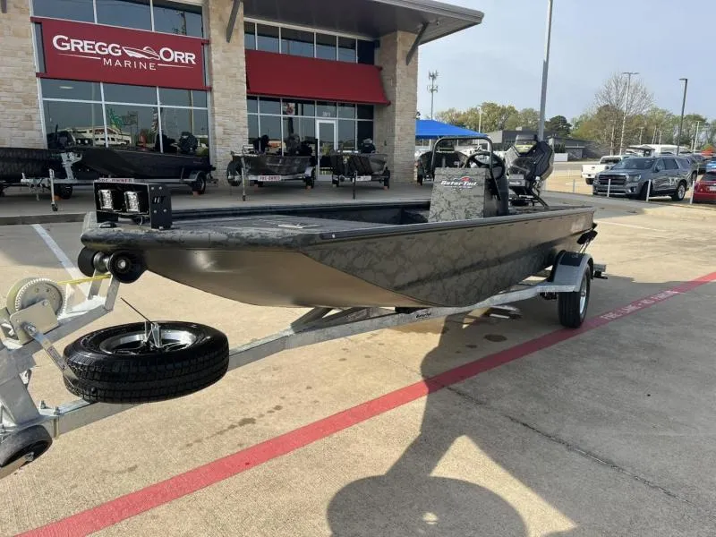 Slide: The Image of Gator-Tail 18/60 Extreme Series 2025 - 1