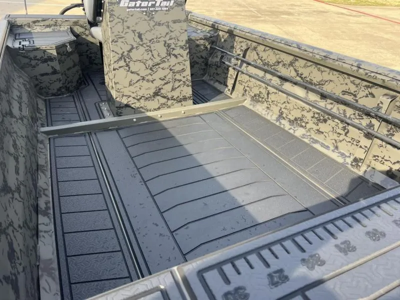 Slide: The Image of Gator-Tail 18/60 Extreme Series 2025 - 11