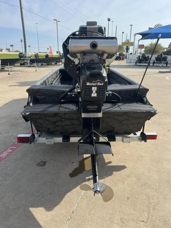 Slide: The Image of Gator-Tail 18/60 Extreme Series 2025 - 4