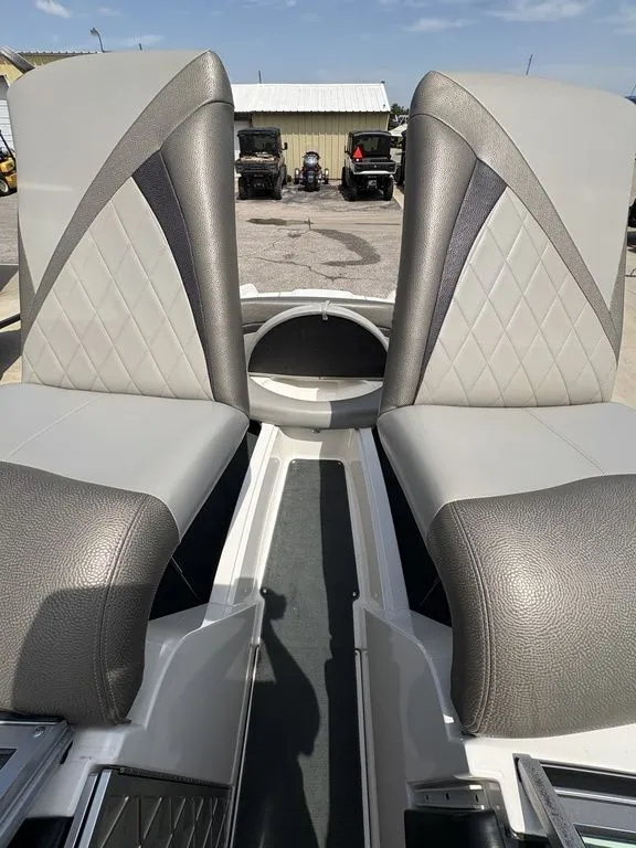Slide: The Image of MasterCraft X-Star 2009 - 18