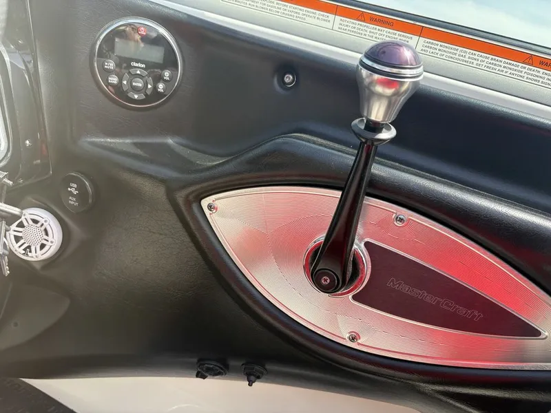 Slide: The Image of MasterCraft X-Star 2009 - 13
