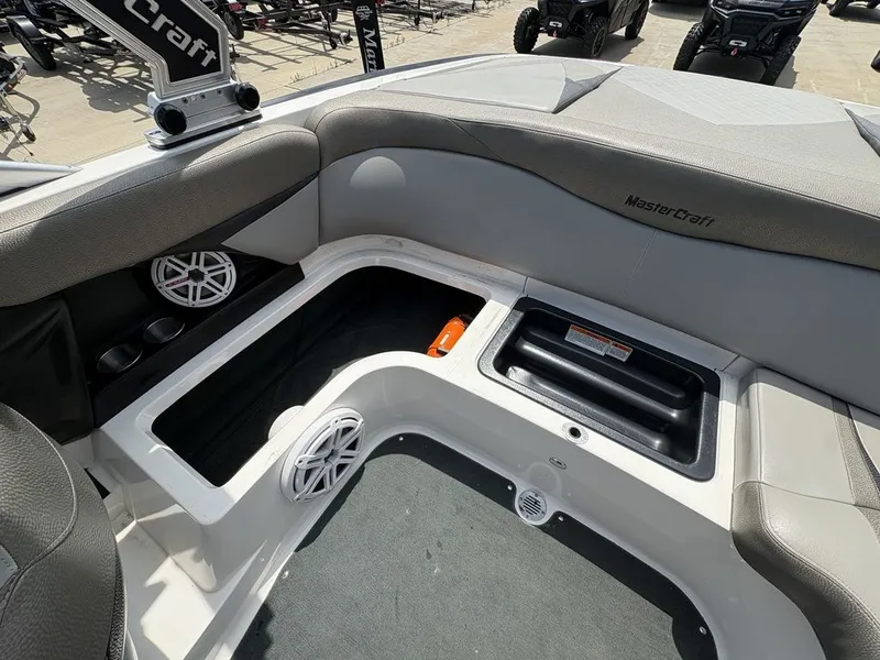 Slide: The Image of MasterCraft X-Star 2009 - 26