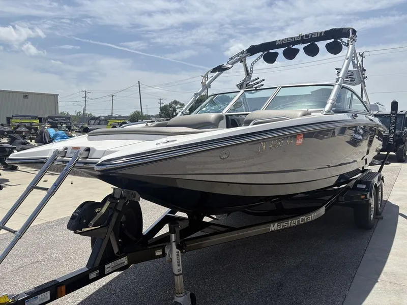 Slide: The Image of MasterCraft X-Star 2009 - 4