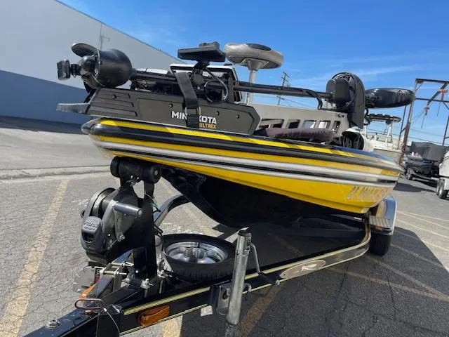 Slide: The Image of 2006 Skeeter 20i boat with Minn Kota Ultrex trolling motor on trailer. - 5
