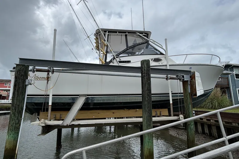 Slide: The Image of Albemarle 275 Express 1996 - 1