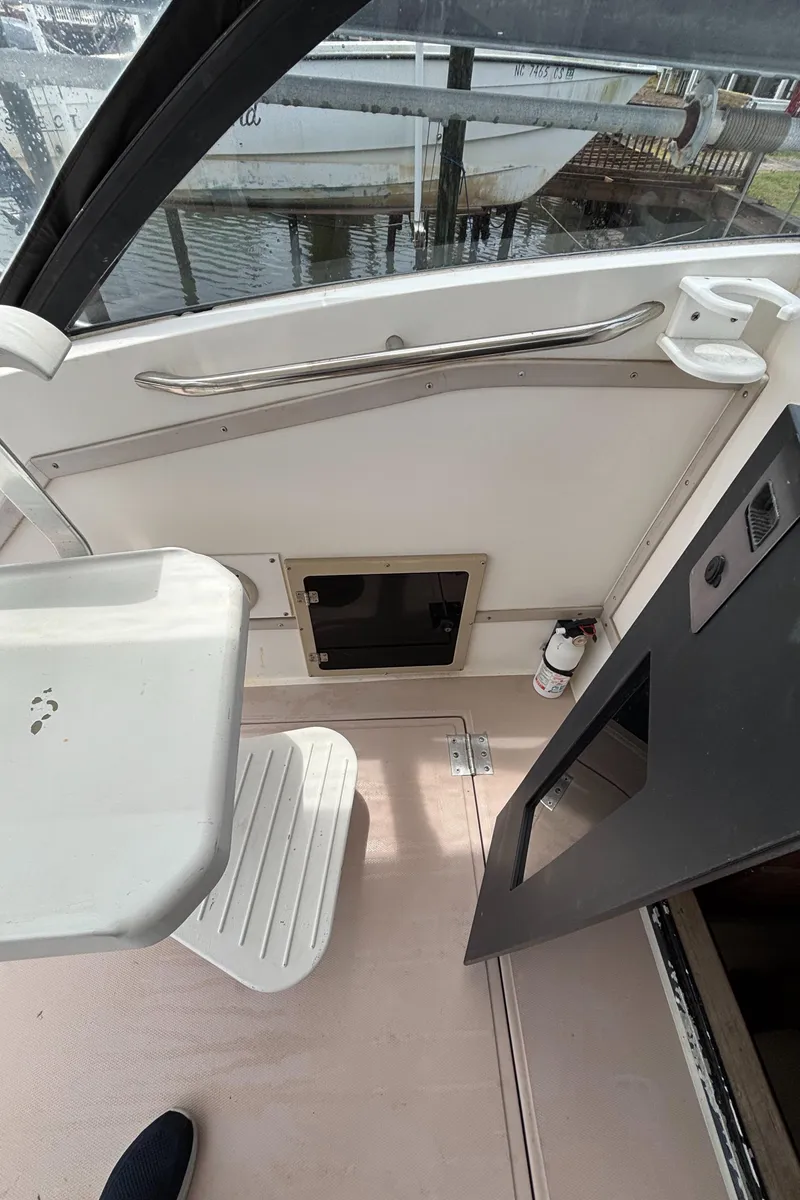 Slide: The Image of Albemarle 275 Express 1996 - 11