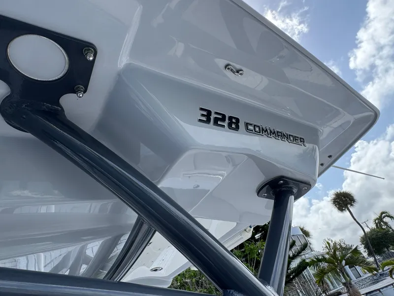 Slide: The Image of Sea Fox 328 Commander 2023 - 66