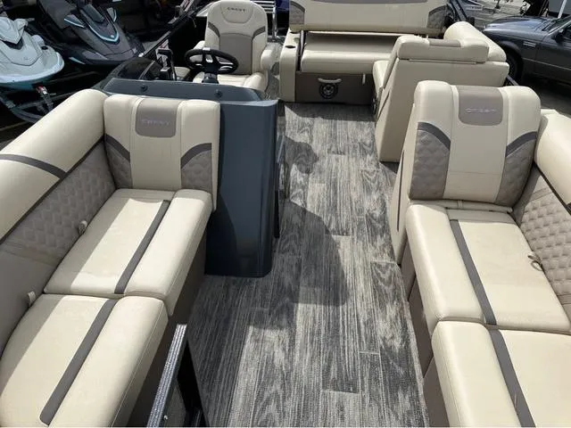 Slide: The Image of Crest CLASSIC DLX 220 SLS W/115HP 2023 - 10