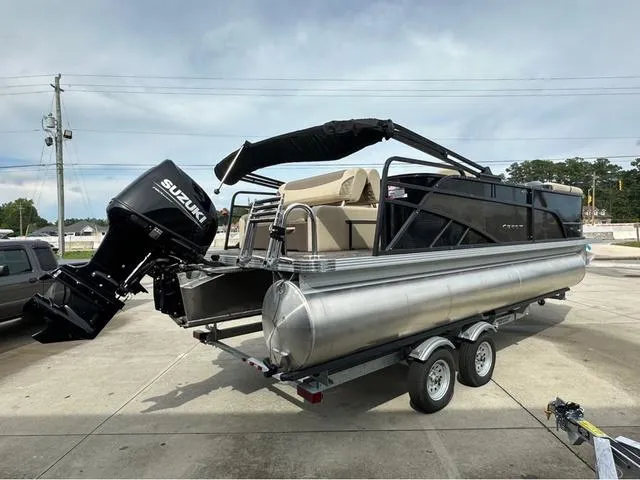 Slide: The Image of Crest CLASSIC DLX 220 SLS W/115HP 2023 - 5