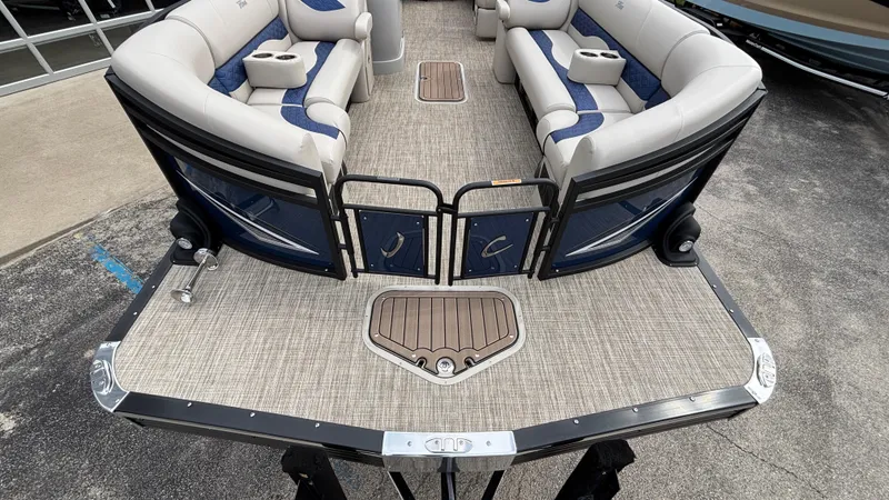 Slide: The Image of 2025 JC Neptoon 25TT Sport pontoon boat with spacious seating and modern design. - 41